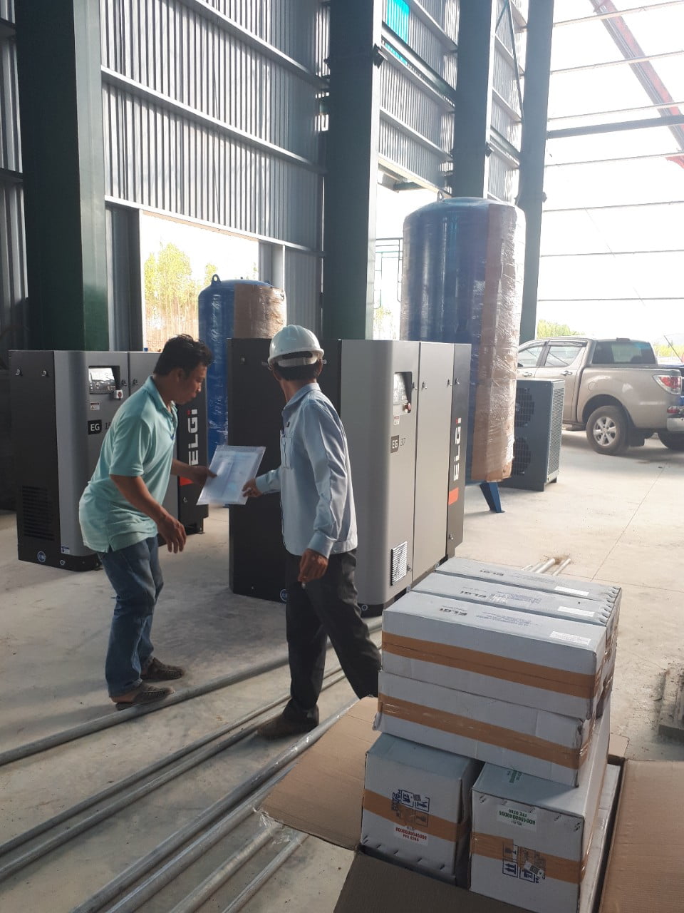 Nhiệm thu máy nén khí trục vít tại nhà máy Sông Bình