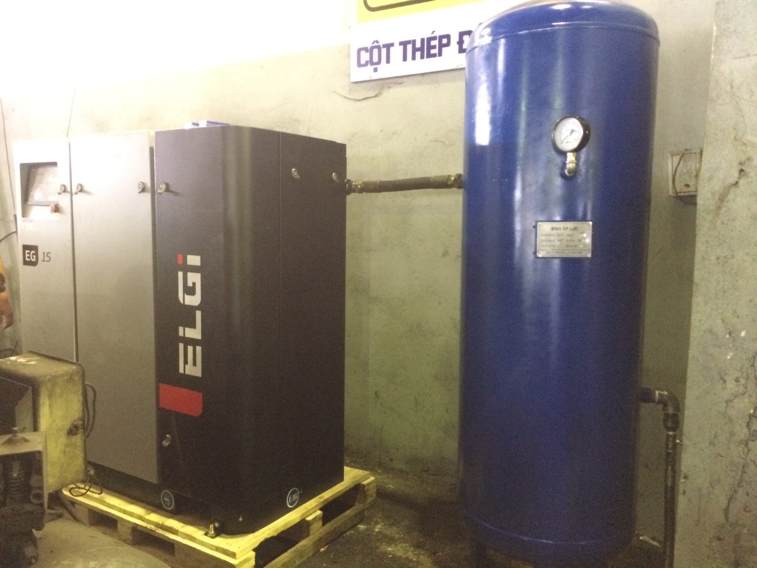 Máy nén khí trục vít trong nhà máy khí đốt